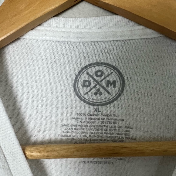 Happy T - Picture 3 of 3